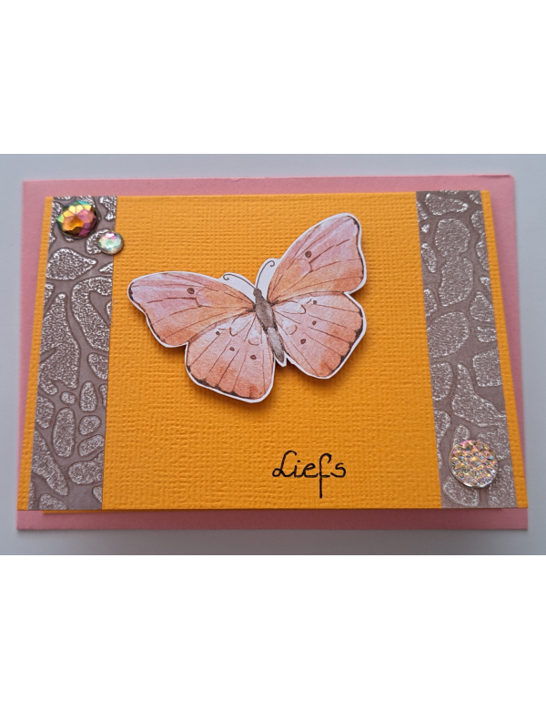 Wenskaartje klein oranje + envelopje / Liefs - vlinder