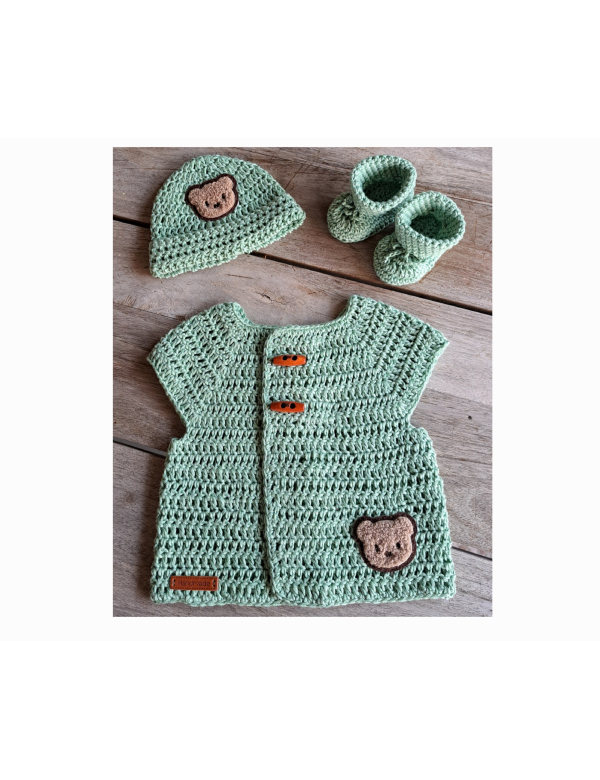 Set lindegroen + beerapplicatie : Mutsje  + Vestje  + Slofjes, wol