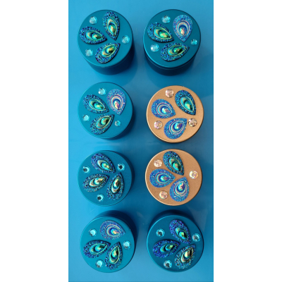  Blikje blauw / goud pauwenogen + cadeau zakje 