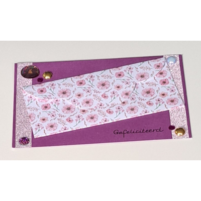 Wenskaart gefeliciteerd paars + cadeau envelopje, roze bloemen