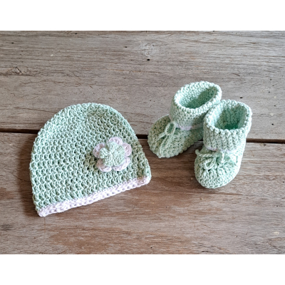 Set : Baby mutsje met bloem + slofjes - mintgroen + wit 
