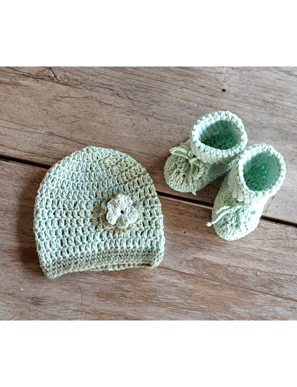 Set : Mutsje met bloem + slofjes , mintgroen en mosgroen