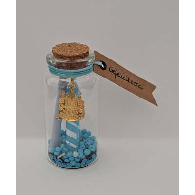 Wensflesje, taart + kaarsjes , blauw / Gefeliciteerd
